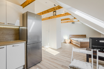 podkroví - Prodej domu 200 m², Kladno