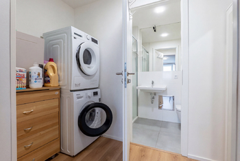 Prodej bytu 2+kk v osobním vlastnictví 60 m², Praha 4 - Chodov