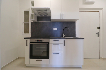 Pronájem bytu 2+1 v osobním vlastnictví 43 m², Praha 2 - Nusle