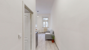 chodba - Prodej bytu 1+kk v osobním vlastnictví 26 m², Praha 3 - Žižkov