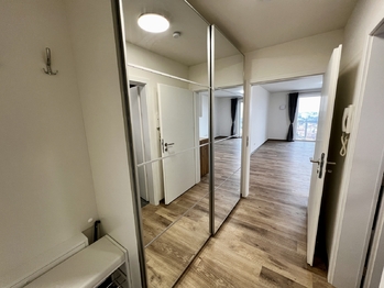 Chodba - Pronájem bytu 1+kk v osobním vlastnictví 55 m², Jihlava