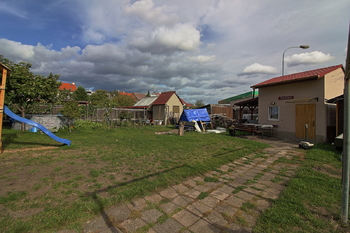 zahrada - Prodej bytu 2+kk v osobním vlastnictví 50 m², Chomutov