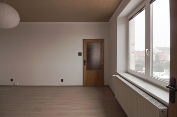 obývací pokoj - Prodej bytu 2+1 v osobním vlastnictví 53 m², Chomutov