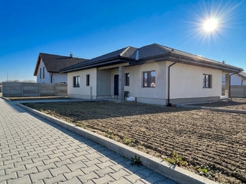 Prodej domu 138 m², Nezabylice