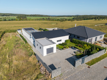 Prodej domu 202 m², Říčky