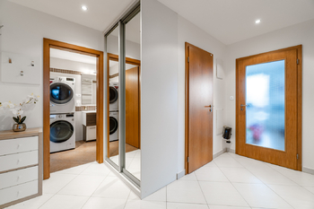 Prodej bytu 3+kk v osobním vlastnictví 89 m², Praha 10 - Pitkovice