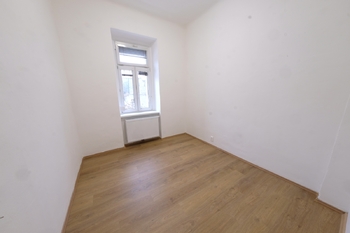 Pronájem bytu 2+kk v osobním vlastnictví 34 m², Praha 8 - Libeň