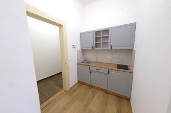 Pronájem bytu 2+kk v osobním vlastnictví 34 m², Praha 8 - Libeň
