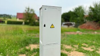 Prodej pozemku 569 m², Dvorce