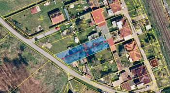 Prodej pozemku 569 m², Dvorce
