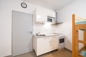 kuchyňský kout - Prodej bytu 1+kk v osobním vlastnictví 35 m², Harrachov