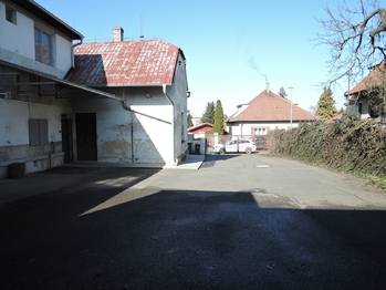 Pronájem výrobních prostor 400 m², Hostivice