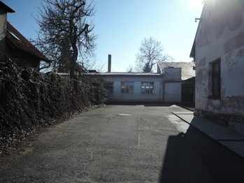 Pronájem výrobních prostor 400 m², Hostivice