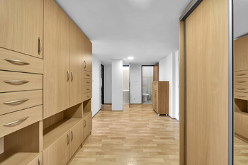 Pronájem bytu 2+1 v osobním vlastnictví 67 m², Milovice