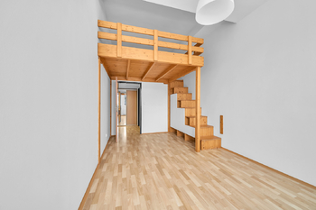 Pronájem bytu 2+1 v osobním vlastnictví 67 m², Milovice