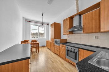 Pronájem bytu 2+1 v osobním vlastnictví 67 m², Milovice