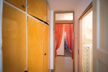 Chodba u koupelny a WC - Prodej bytu 2+1 v osobním vlastnictví 71 m², Hodonín