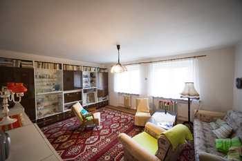 Obývací pokoj - Prodej bytu 2+1 v osobním vlastnictví 71 m², Hodonín