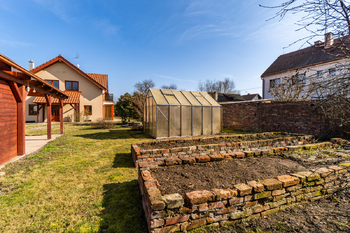 Pronájem domu 156 m², Pňov-Předhradí