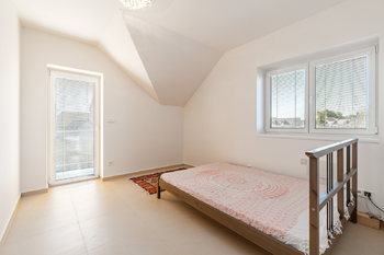 Pronájem domu 156 m², Pňov-Předhradí