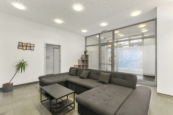 Pronájem obchodních prostor 122 m², Pardubice