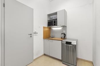 kuchyňka - Pronájem obchodních prostor 122 m², Pardubice