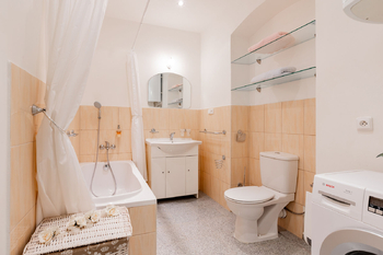 Pronájem bytu 2+kk v osobním vlastnictví 48 m², Karlovy Vary