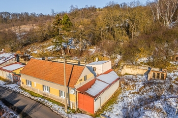 Prodej domu 143 m², Zákolany