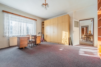 Prodej domu 143 m², Zákolany