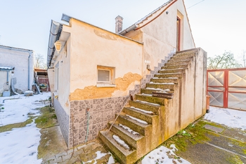 Prodej domu 143 m², Zákolany