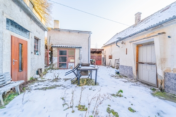 Prodej domu 143 m², Zákolany