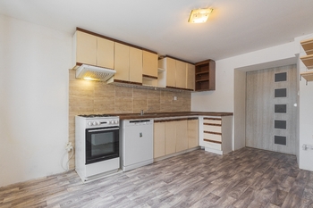Prodej domu 73 m², Soběkury