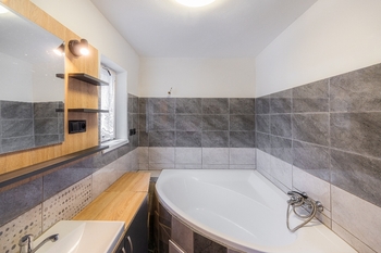 Prodej domu 73 m², Soběkury