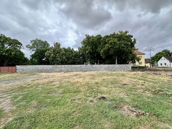 Prodej pozemku 601 m², Svémyslice