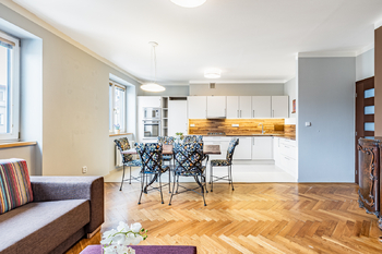 Pronájem bytu 2+kk v družstevním vlastnictví 54 m², Praha 3 - Vinohrady