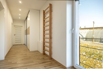 Prodej domu 193 m², Krhová