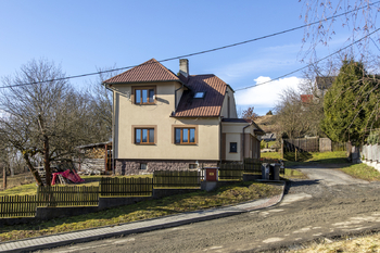 Prodej domu 118 m², Lešná