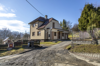 Prodej domu 118 m², Lešná