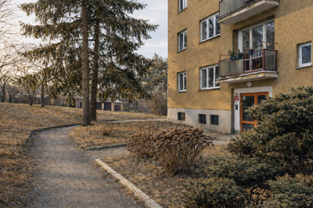 vchod - Pronájem bytu 2+1 v osobním vlastnictví 59 m², Praha 4 - Krč