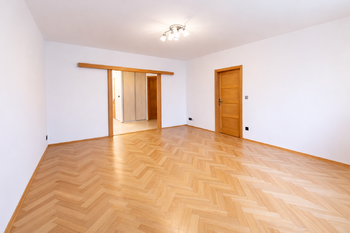 obyvak_pohled - Pronájem bytu 2+1 v osobním vlastnictví 59 m², Praha 4 - Krč