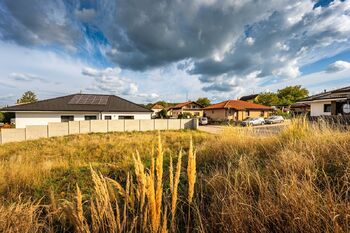 Prodej pozemku 1007 m², Boršov nad Vltavou