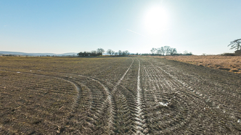 Prodej pozemku 24967 m², Mokrovraty