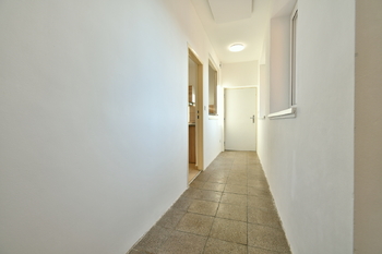 chodba - Pronájem bytu 3+1 v osobním vlastnictví 100 m², Nová Paka