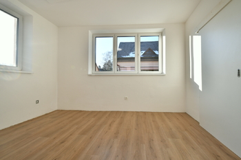 pokoj I - Pronájem bytu 3+1 v osobním vlastnictví 100 m², Nová Paka