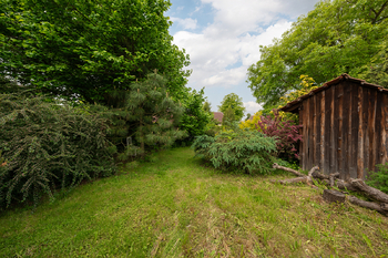 Prodej pozemku 878 m², Zbizuby