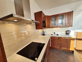 Pronájem bytu 2+1 v osobním vlastnictví 62 m², Praha 8 - Kobylisy