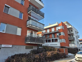 Pronájem bytu 1+kk v osobním vlastnictví 34 m², Praha 8 - Ďáblice