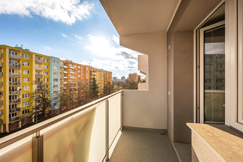 lodžie - Prodej bytu 1+1 v osobním vlastnictví 48 m², České Budějovice