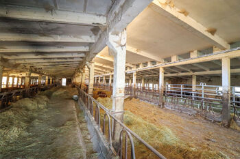 Prodej zemědělského objektu 2319 m², Jistebnice