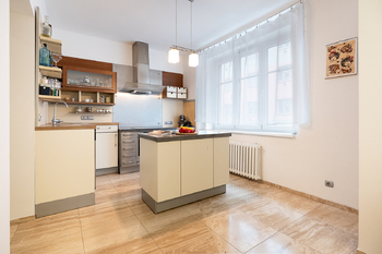 Prodej bytu 2+kk v osobním vlastnictví 85 m², Praha 7 - Holešovice
